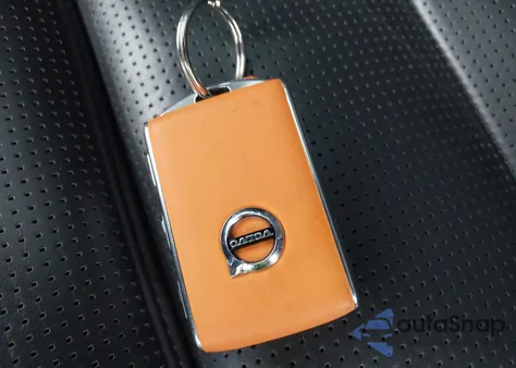 2021 Volvo Xc60 T5 Inscription z USA, uszkodzony, nr VIN YV4102RL1M1753613